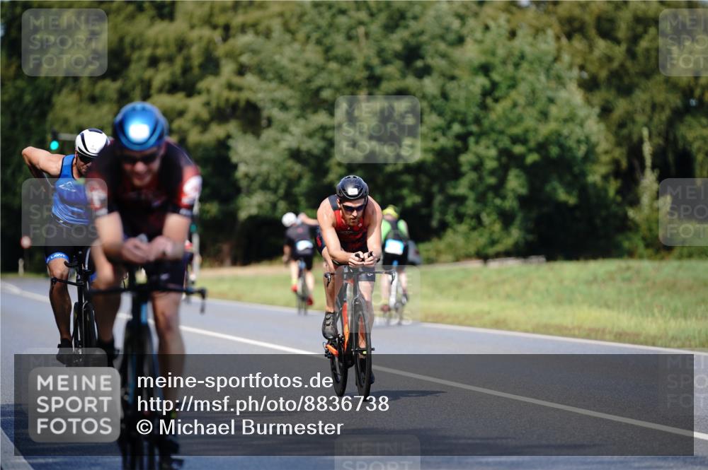 07.09.2025 - 19. Norderstedt Triathlon Michael Burmester http://msf.ph/oto/8836738 07.09.2025 14:09:04 Radfahren 959, 961, 1010 meine-sportfotos.de