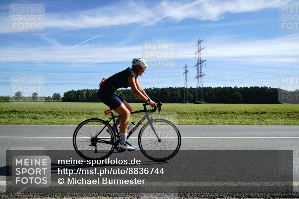 07.09.2025 - 19. Norderstedt Triathlon Michael Burmester http://msf.ph/oto/8836744 07.09.2025 12:01:50 Radfahren 1213 meine-sportfotos.de