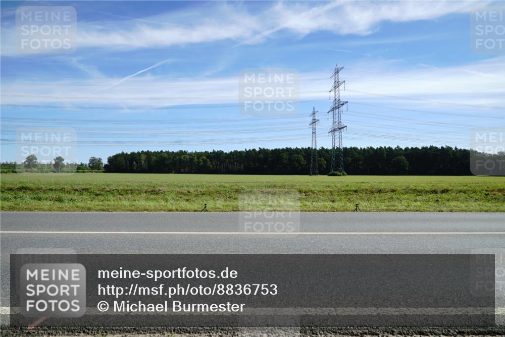 07.09.2025 - 19. Norderstedt Triathlon Michael Burmester http://msf.ph/oto/8836753 07.09.2025 12:01:53 Radfahren 696, 1213 meine-sportfotos.de