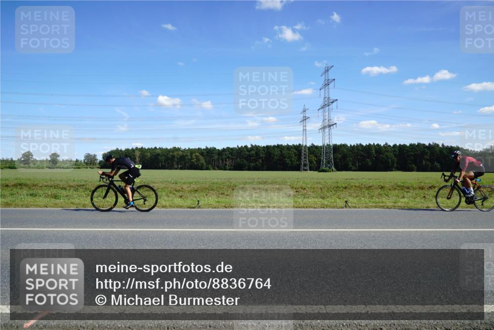 07.09.2025 - 19. Norderstedt Triathlon Michael Burmester http://msf.ph/oto/8836764 07.09.2025 14:07:16 Radfahren 1008, 1469 meine-sportfotos.de
