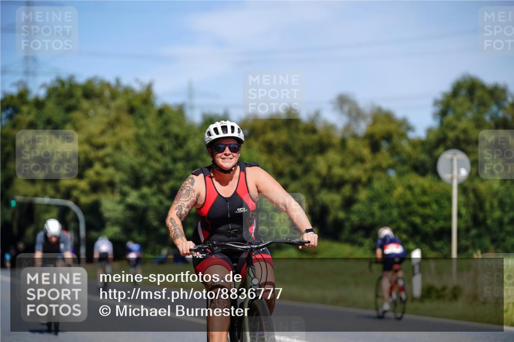 07.09.2025 - 19. Norderstedt Triathlon Michael Burmester http://msf.ph/oto/8836777 07.09.2025 12:49:47 Radfahren 174, 240, 311, 1234, 1477 meine-sportfotos.de