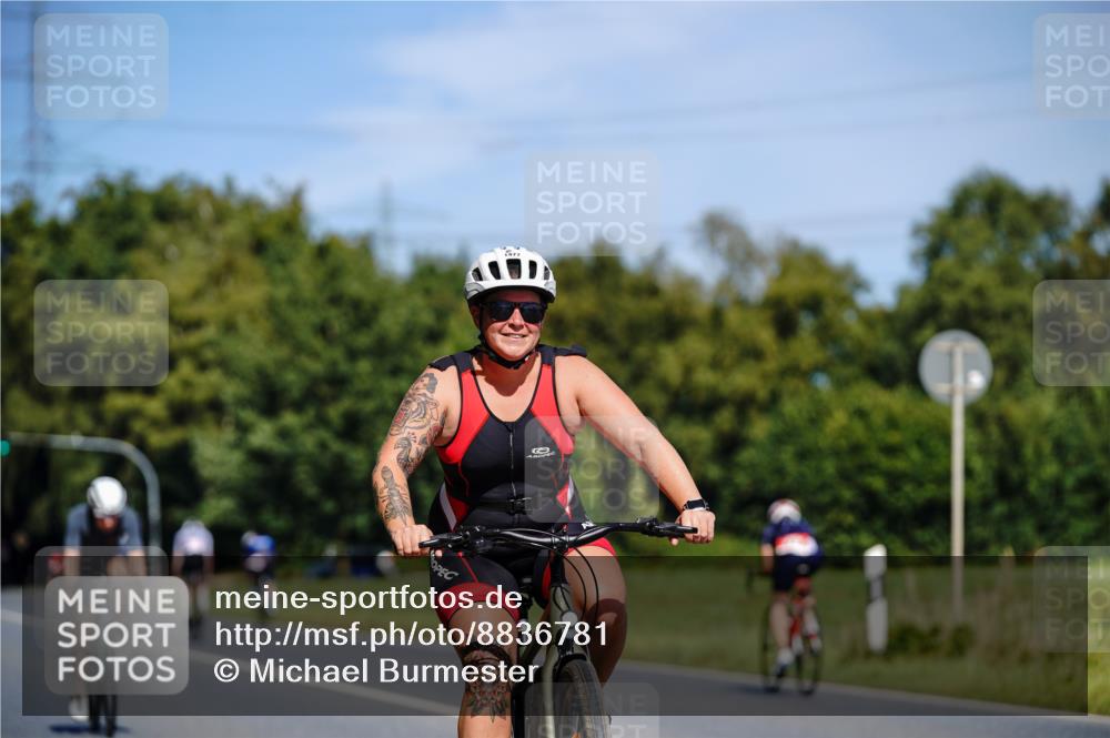 07.09.2025 - 19. Norderstedt Triathlon Michael Burmester http://msf.ph/oto/8836781 07.09.2025 12:49:47 Radfahren 174, 240, 311, 1234, 1477 meine-sportfotos.de