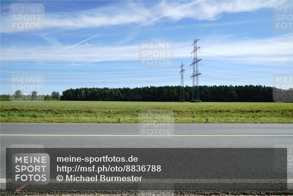 07.09.2025 - 19. Norderstedt Triathlon Michael Burmester http://msf.ph/oto/8836788 07.09.2025 12:01:56 Radfahren 696, 738, 845 meine-sportfotos.de