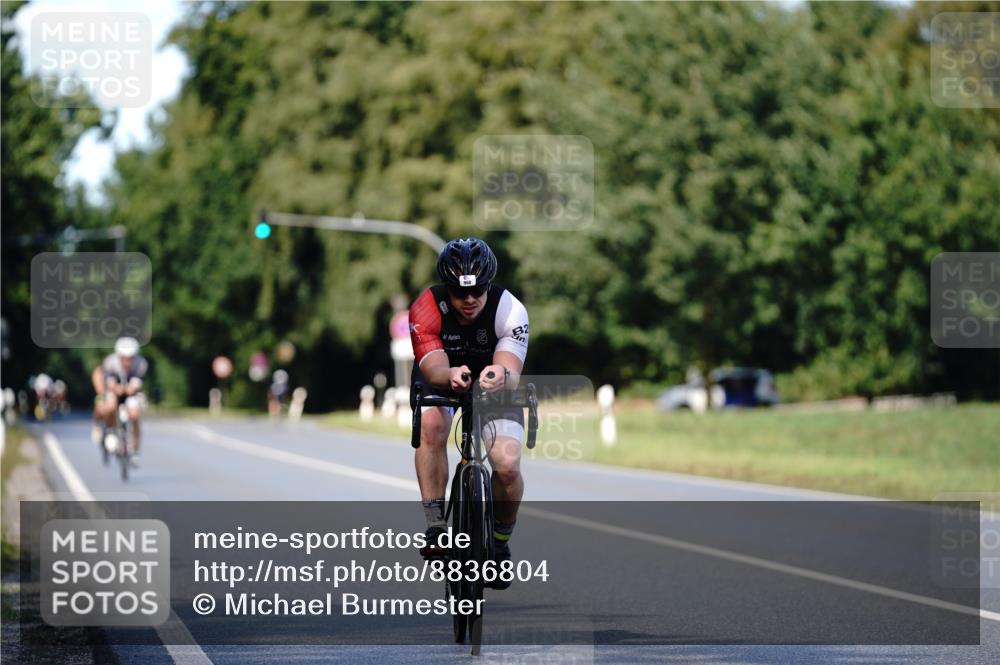 07.09.2025 - 19. Norderstedt Triathlon Michael Burmester http://msf.ph/oto/8836804 07.09.2025 14:10:10 Radfahren 872, 968 meine-sportfotos.de