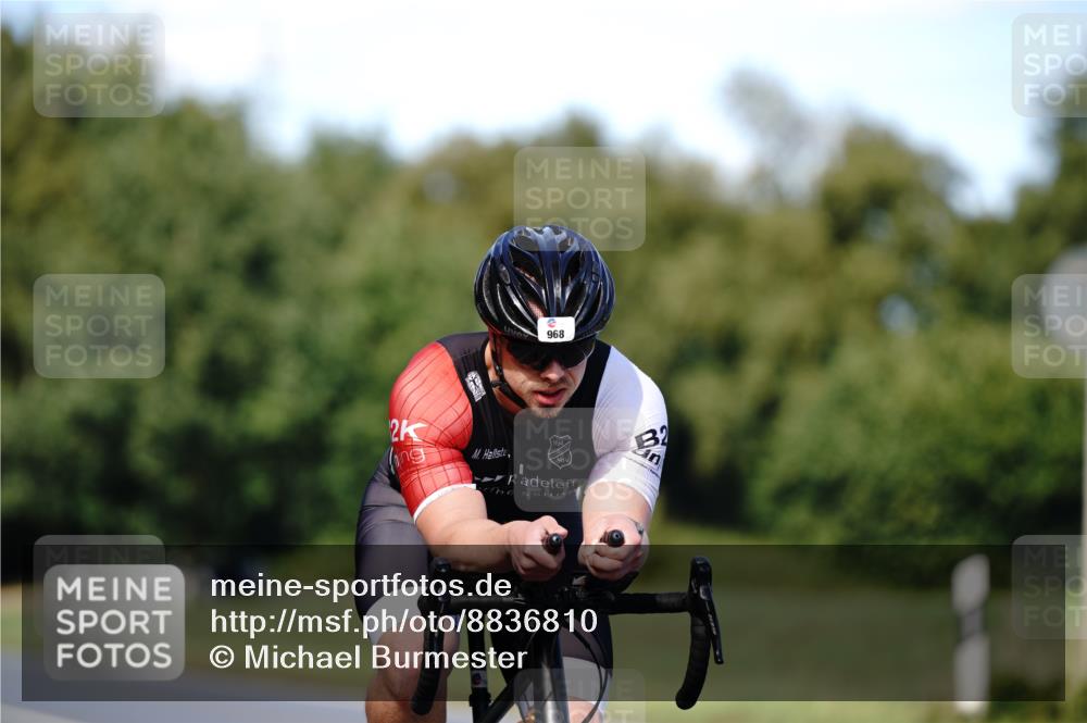 07.09.2025 - 19. Norderstedt Triathlon Michael Burmester http://msf.ph/oto/8836810 07.09.2025 14:10:11 Radfahren 968 meine-sportfotos.de