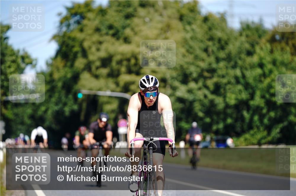 07.09.2025 - 19. Norderstedt Triathlon Michael Burmester http://msf.ph/oto/8836815 07.09.2025 12:50:01 Radfahren 712, 1373 meine-sportfotos.de