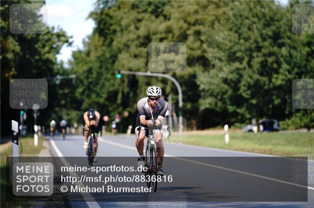 07.09.2025 - 19. Norderstedt Triathlon Michael Burmester http://msf.ph/oto/8836816 07.09.2025 14:10:14 Radfahren 968, 991, 1007 meine-sportfotos.de