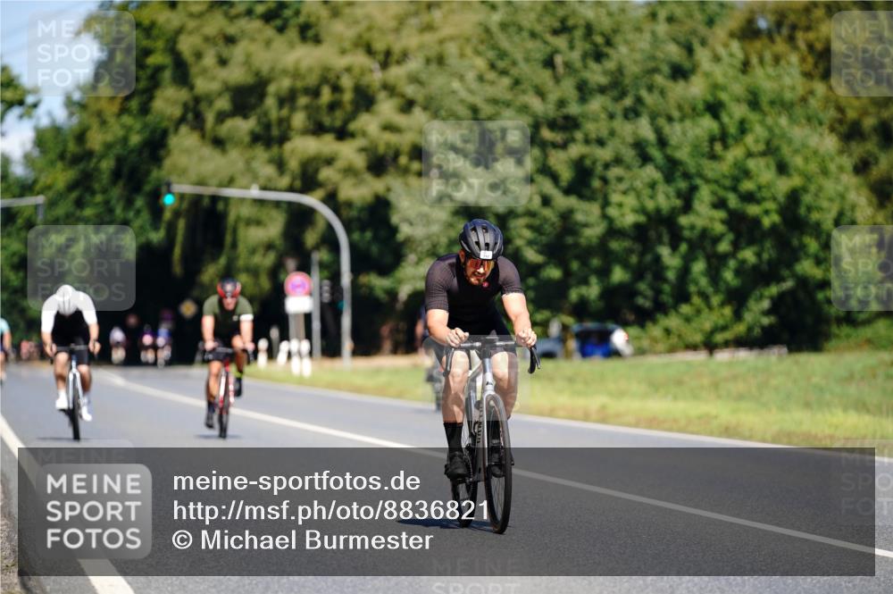 07.09.2025 - 19. Norderstedt Triathlon Michael Burmester http://msf.ph/oto/8836821 07.09.2025 12:50:02 Radfahren 712, 1373 meine-sportfotos.de
