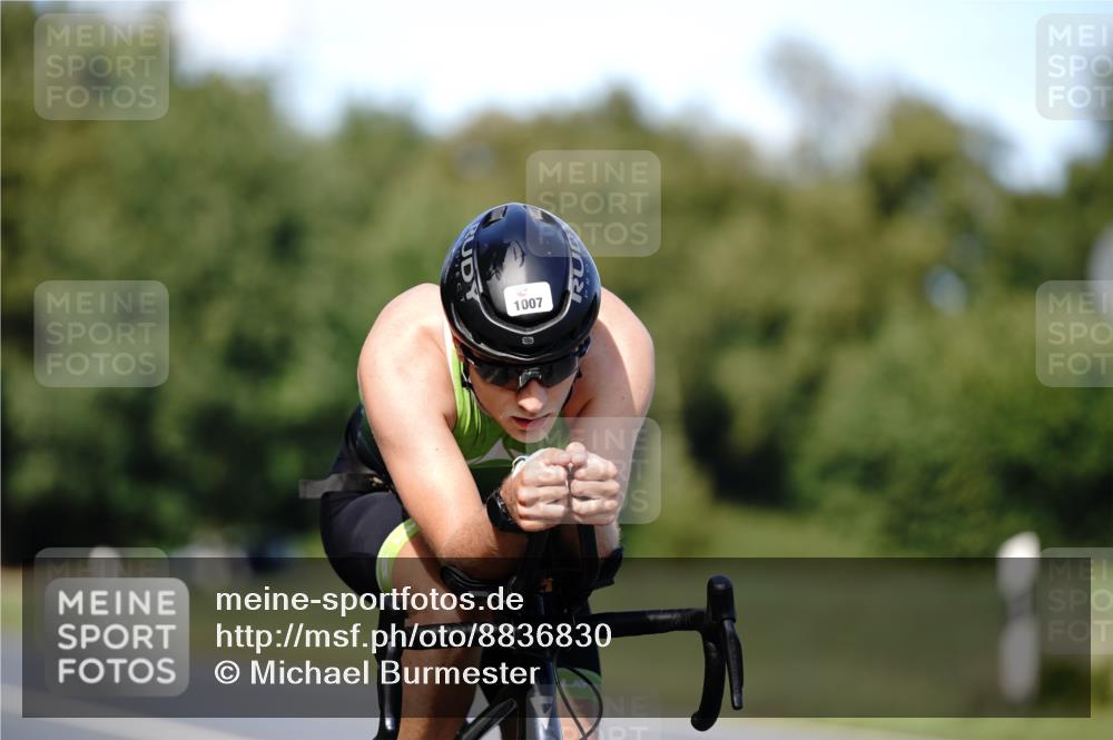 07.09.2025 - 19. Norderstedt Triathlon Michael Burmester http://msf.ph/oto/8836830 07.09.2025 14:10:17 Radfahren 991, 1007 meine-sportfotos.de