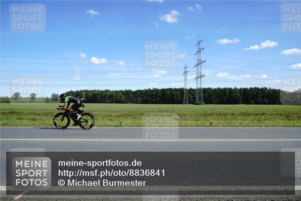 07.09.2025 - 19. Norderstedt Triathlon Michael Burmester http://msf.ph/oto/8836841 07.09.2025 14:07:44 Radfahren  meine-sportfotos.de