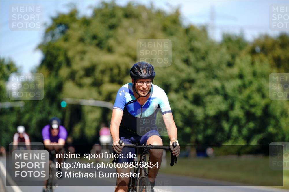 07.09.2025 - 19. Norderstedt Triathlon Michael Burmester http://msf.ph/oto/8836854 07.09.2025 12:50:13 Radfahren 220, 1283 meine-sportfotos.de