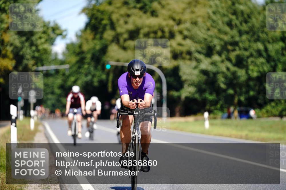 07.09.2025 - 19. Norderstedt Triathlon Michael Burmester http://msf.ph/oto/8836860 07.09.2025 12:50:15 Radfahren 220, 1283 meine-sportfotos.de