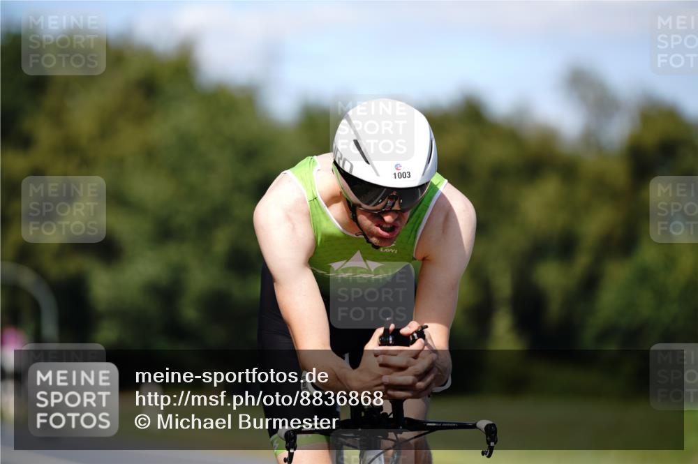 07.09.2025 - 19. Norderstedt Triathlon Michael Burmester http://msf.ph/oto/8836868 07.09.2025 14:10:39 Radfahren 999, 1003 meine-sportfotos.de