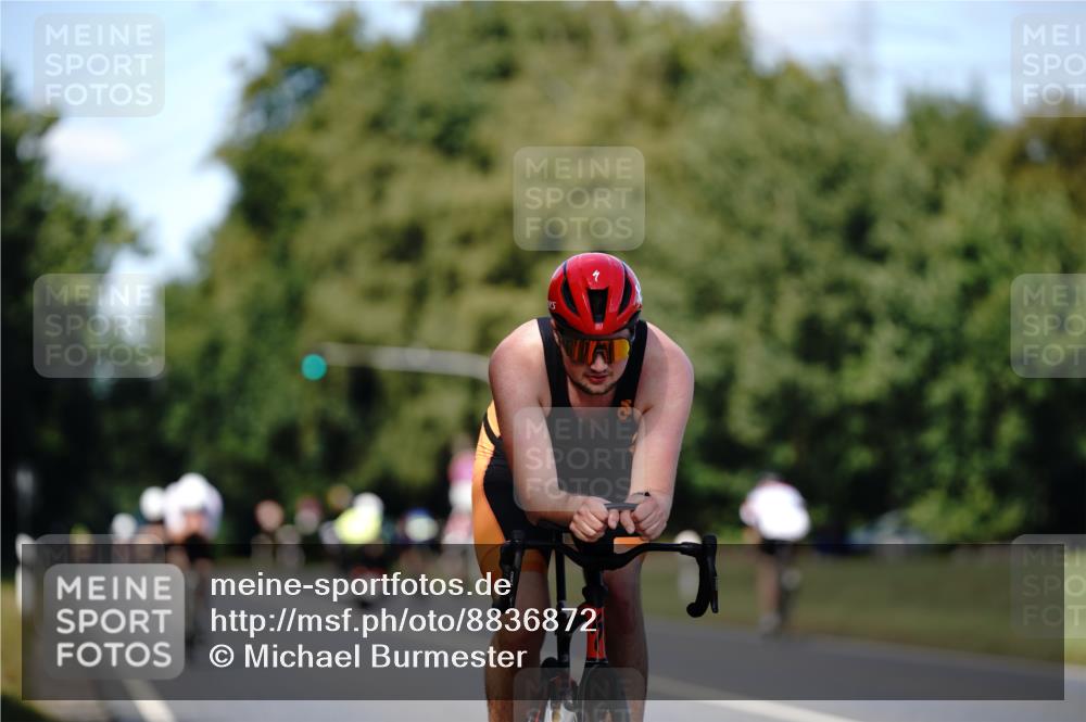 07.09.2025 - 19. Norderstedt Triathlon Michael Burmester http://msf.ph/oto/8836872 07.09.2025 14:10:40 Radfahren 999, 1003, 1421 meine-sportfotos.de
