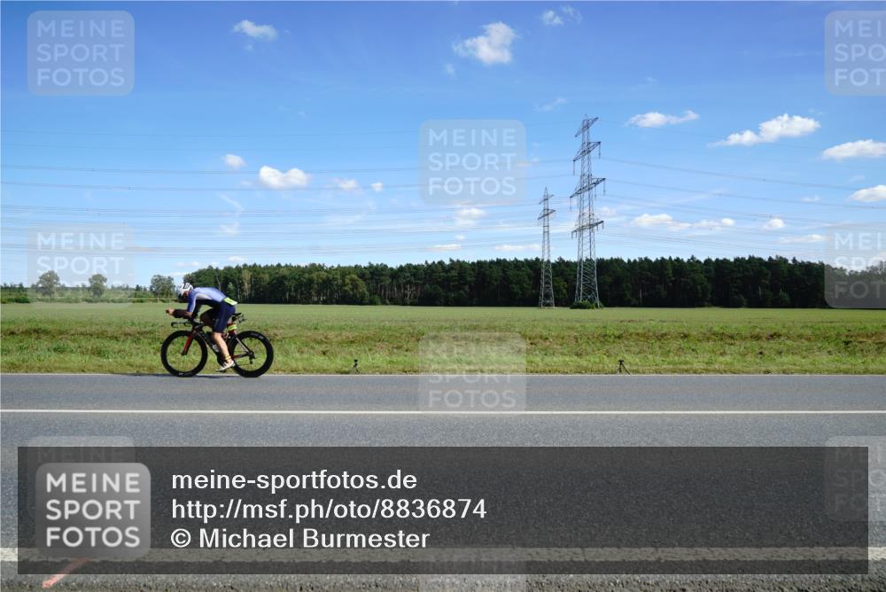 07.09.2025 - 19. Norderstedt Triathlon Michael Burmester http://msf.ph/oto/8836874 07.09.2025 14:08:02 Radfahren  meine-sportfotos.de