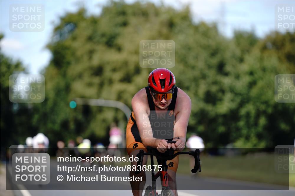 07.09.2025 - 19. Norderstedt Triathlon Michael Burmester http://msf.ph/oto/8836875 07.09.2025 14:10:40 Radfahren 999, 1003, 1421 meine-sportfotos.de