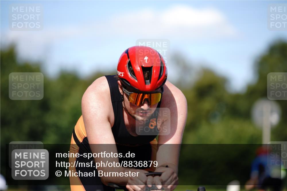 07.09.2025 - 19. Norderstedt Triathlon Michael Burmester http://msf.ph/oto/8836879 07.09.2025 14:10:41 Radfahren 999, 1003, 1421 meine-sportfotos.de