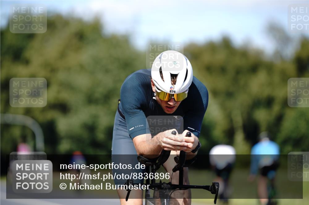 07.09.2025 - 19. Norderstedt Triathlon Michael Burmester http://msf.ph/oto/8836896 07.09.2025 14:10:45 Radfahren 876, 1421 meine-sportfotos.de