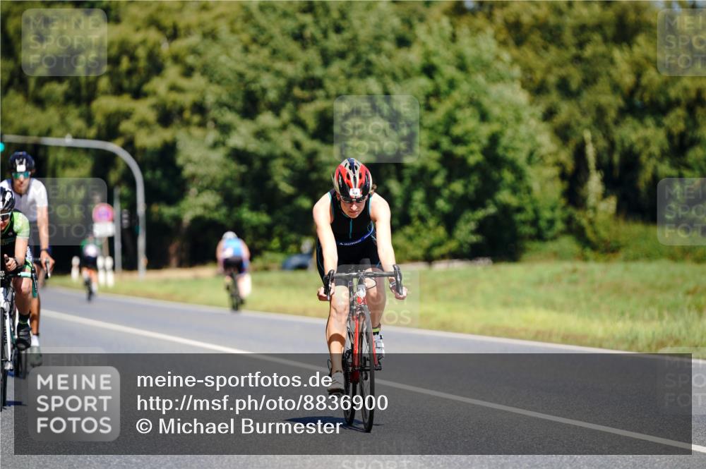 07.09.2025 - 19. Norderstedt Triathlon Michael Burmester http://msf.ph/oto/8836900 07.09.2025 12:50:37 Radfahren 205, 347, 759, 814, 1262 meine-sportfotos.de
