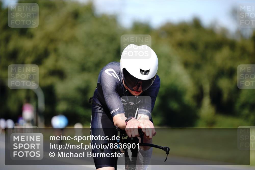 07.09.2025 - 19. Norderstedt Triathlon Michael Burmester http://msf.ph/oto/8836901 07.09.2025 14:10:49 Radfahren 1468 meine-sportfotos.de