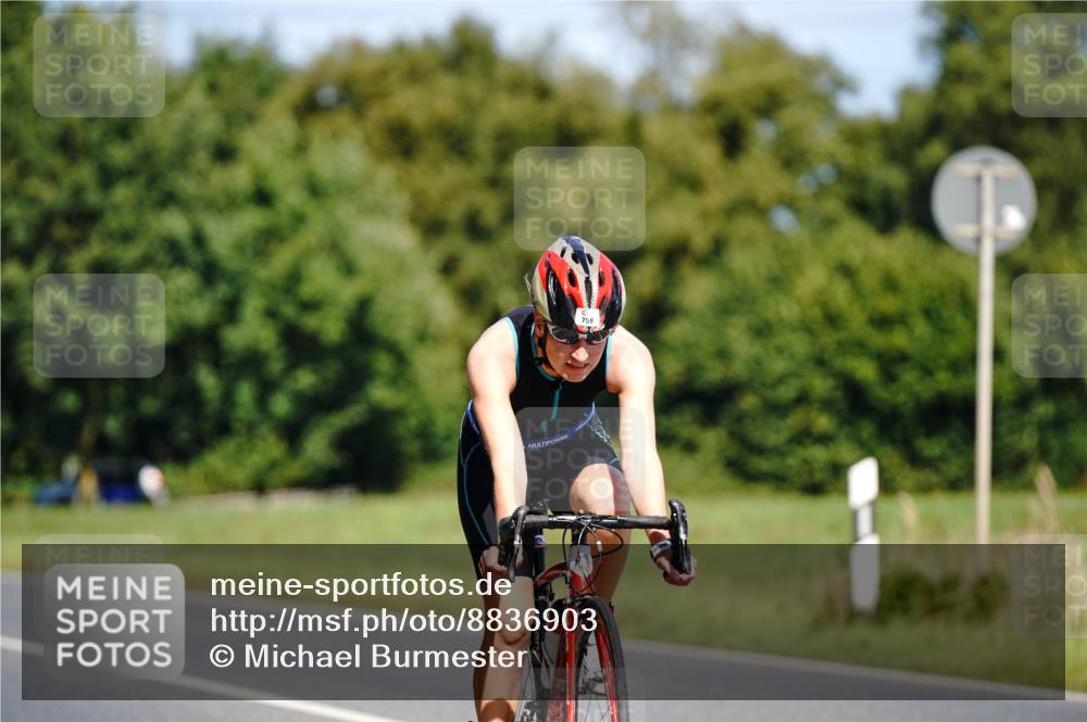 07.09.2025 - 19. Norderstedt Triathlon Michael Burmester http://msf.ph/oto/8836903 07.09.2025 12:50:37 Radfahren 205, 347, 759, 814, 1262 meine-sportfotos.de