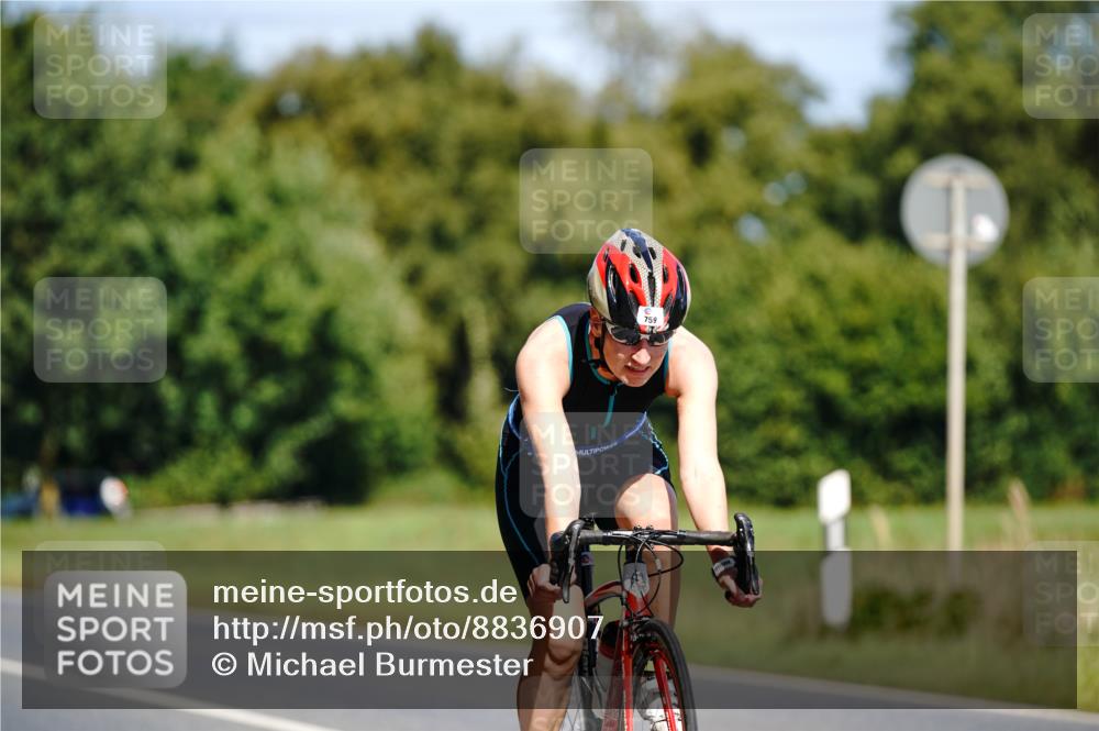 07.09.2025 - 19. Norderstedt Triathlon Michael Burmester http://msf.ph/oto/8836907 07.09.2025 12:50:38 Radfahren 205, 347, 759, 814, 1262 meine-sportfotos.de
