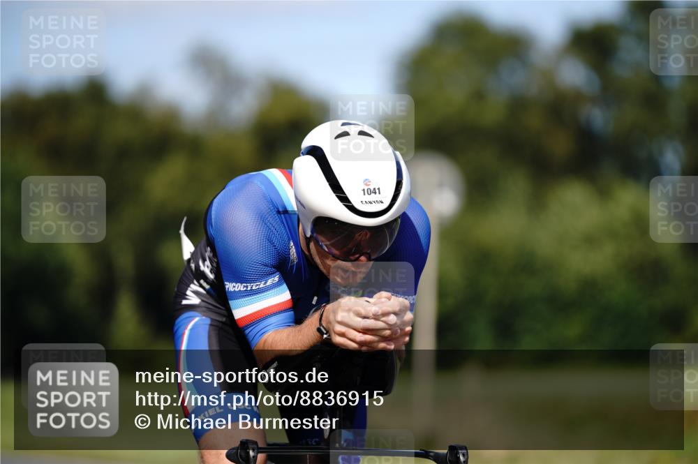 07.09.2025 - 19. Norderstedt Triathlon Michael Burmester http://msf.ph/oto/8836915 07.09.2025 14:10:59 Radfahren 1041 meine-sportfotos.de