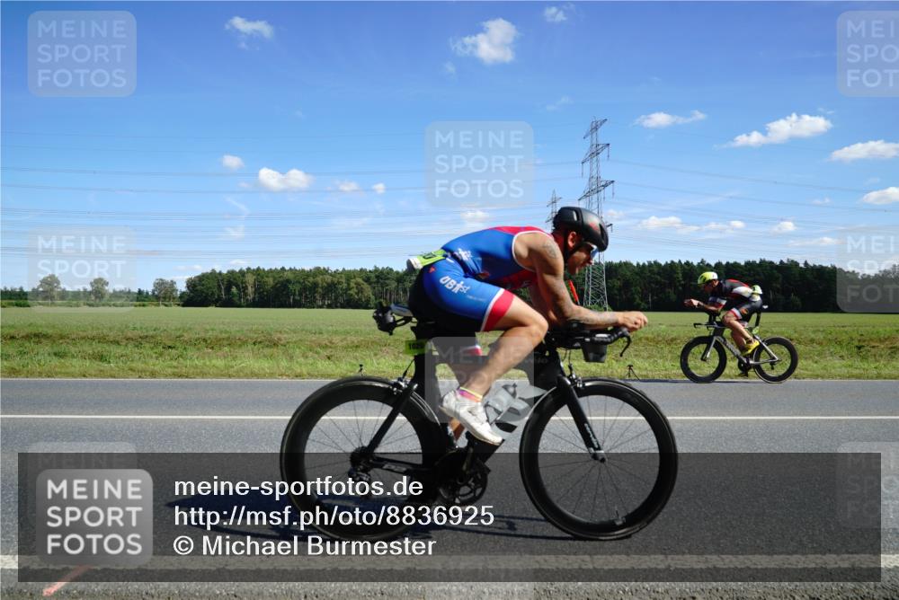 07.09.2025 - 19. Norderstedt Triathlon Michael Burmester http://msf.ph/oto/8836925 07.09.2025 14:08:10 Radfahren 964, 969, 1020 meine-sportfotos.de