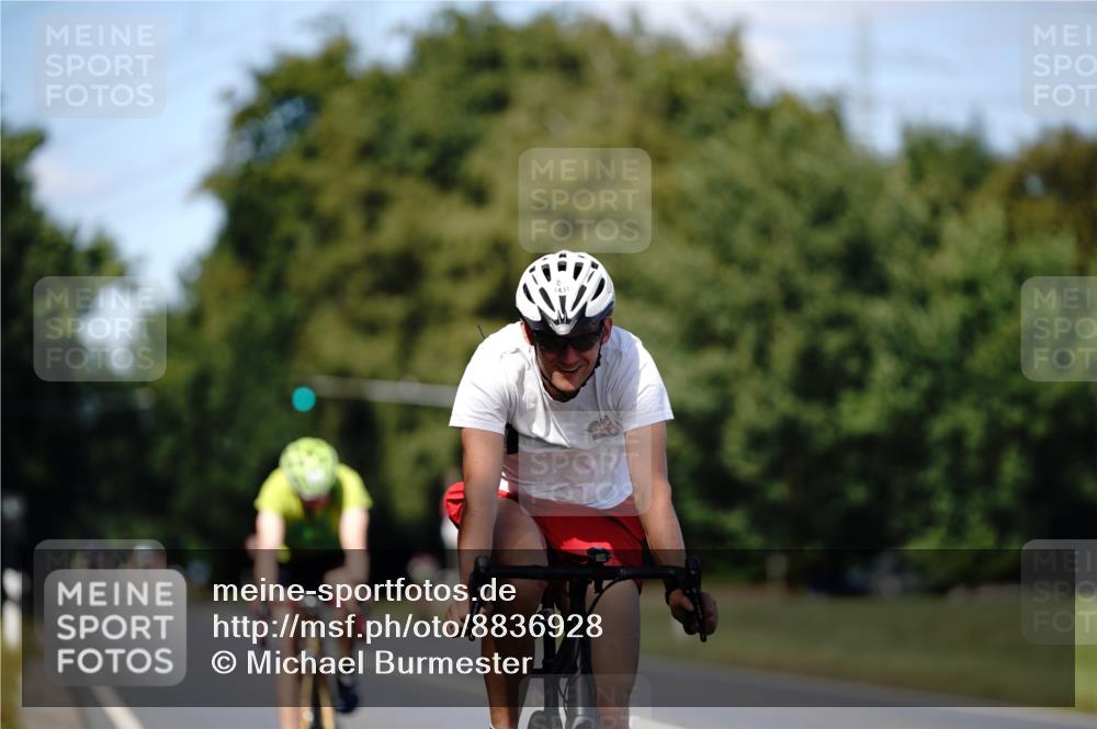 07.09.2025 - 19. Norderstedt Triathlon Michael Burmester http://msf.ph/oto/8836928 07.09.2025 14:11:13 Radfahren 1431, 1466 meine-sportfotos.de