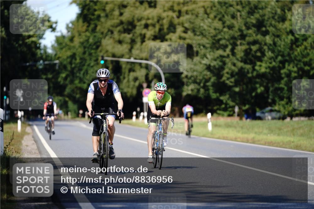 07.09.2025 - 19. Norderstedt Triathlon Michael Burmester http://msf.ph/oto/8836956 07.09.2025 14:11:26 Radfahren 363, 410, 1004 meine-sportfotos.de