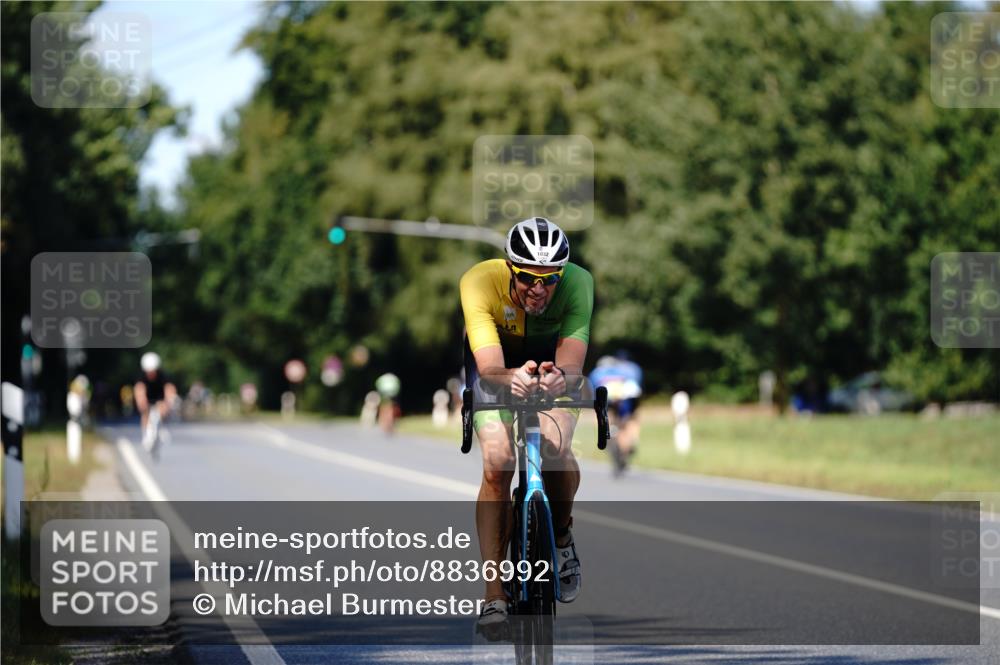 07.09.2025 - 19. Norderstedt Triathlon Michael Burmester http://msf.ph/oto/8836992 07.09.2025 14:11:49 Radfahren 997, 1032 meine-sportfotos.de