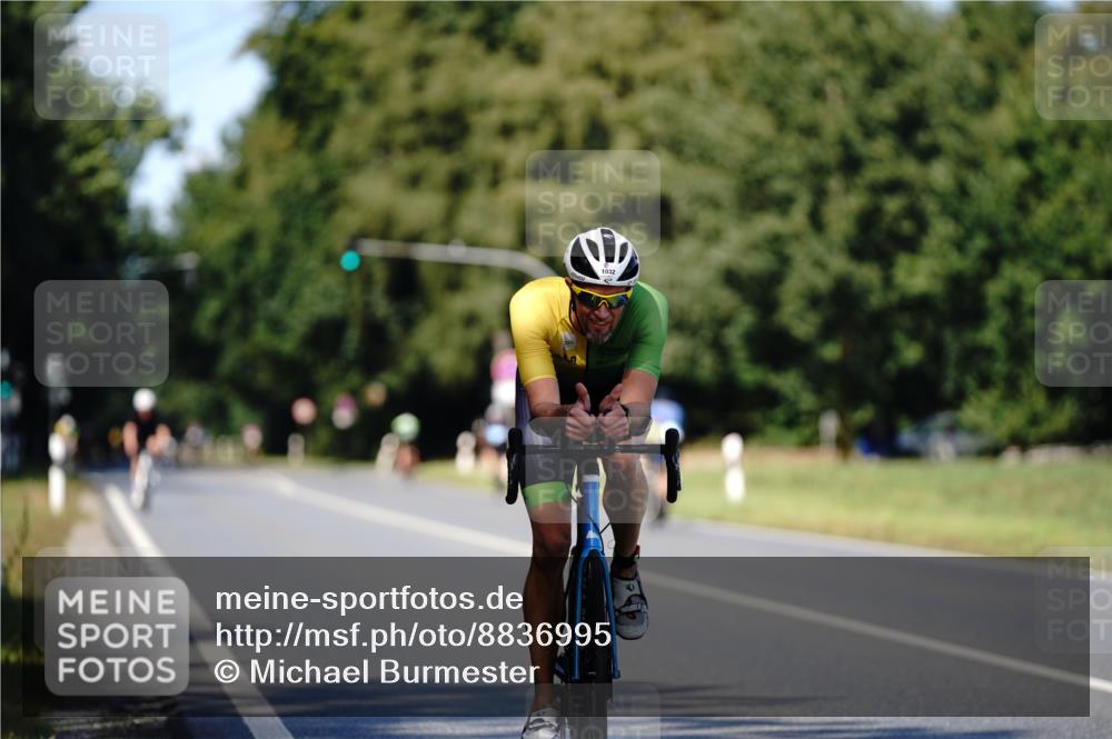 07.09.2025 - 19. Norderstedt Triathlon Michael Burmester http://msf.ph/oto/8836995 07.09.2025 14:11:49 Radfahren 997, 1032 meine-sportfotos.de