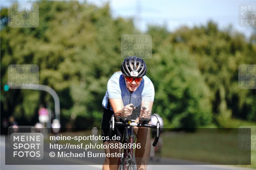 07.09.2025 - 19. Norderstedt Triathlon Michael Burmester http://msf.ph/oto/8836996 07.09.2025 12:51:07 Radfahren 317 meine-sportfotos.de