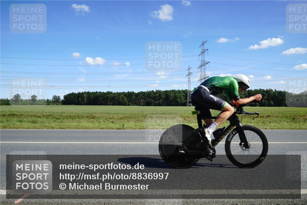 07.09.2025 - 19. Norderstedt Triathlon Michael Burmester http://msf.ph/oto/8836997 07.09.2025 14:08:23 Radfahren 987, 995, 1015 meine-sportfotos.de