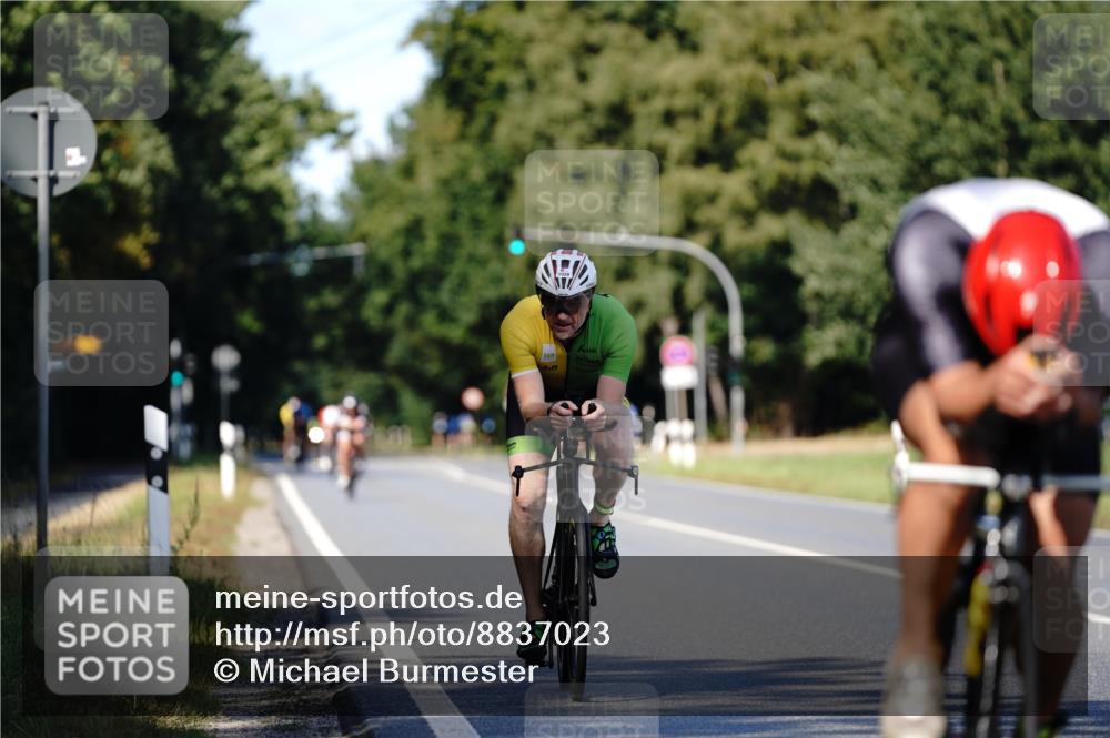07.09.2025 - 19. Norderstedt Triathlon Michael Burmester http://msf.ph/oto/8837023 07.09.2025 14:12:06 Radfahren 911, 1029 meine-sportfotos.de