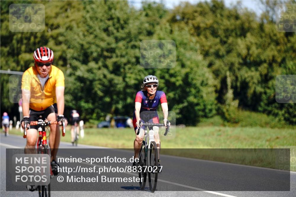 07.09.2025 - 19. Norderstedt Triathlon Michael Burmester http://msf.ph/oto/8837027 07.09.2025 12:51:30 Radfahren 348, 855 meine-sportfotos.de