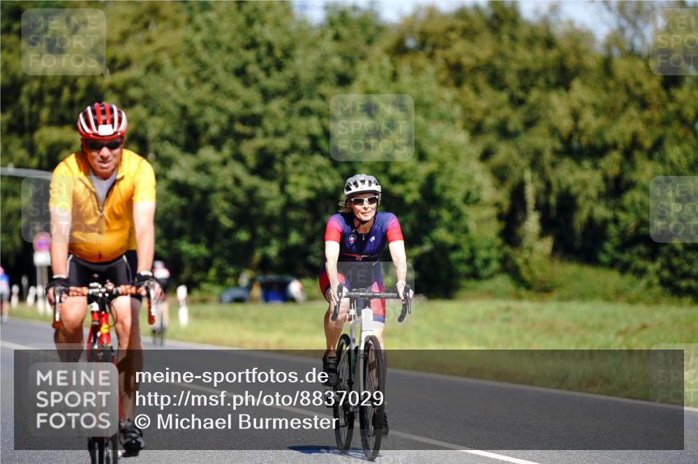 07.09.2025 - 19. Norderstedt Triathlon Michael Burmester http://msf.ph/oto/8837029 07.09.2025 12:51:30 Radfahren 348, 855 meine-sportfotos.de