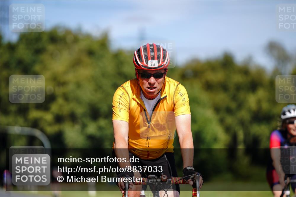 07.09.2025 - 19. Norderstedt Triathlon Michael Burmester http://msf.ph/oto/8837033 07.09.2025 12:51:31 Radfahren 348, 855 meine-sportfotos.de