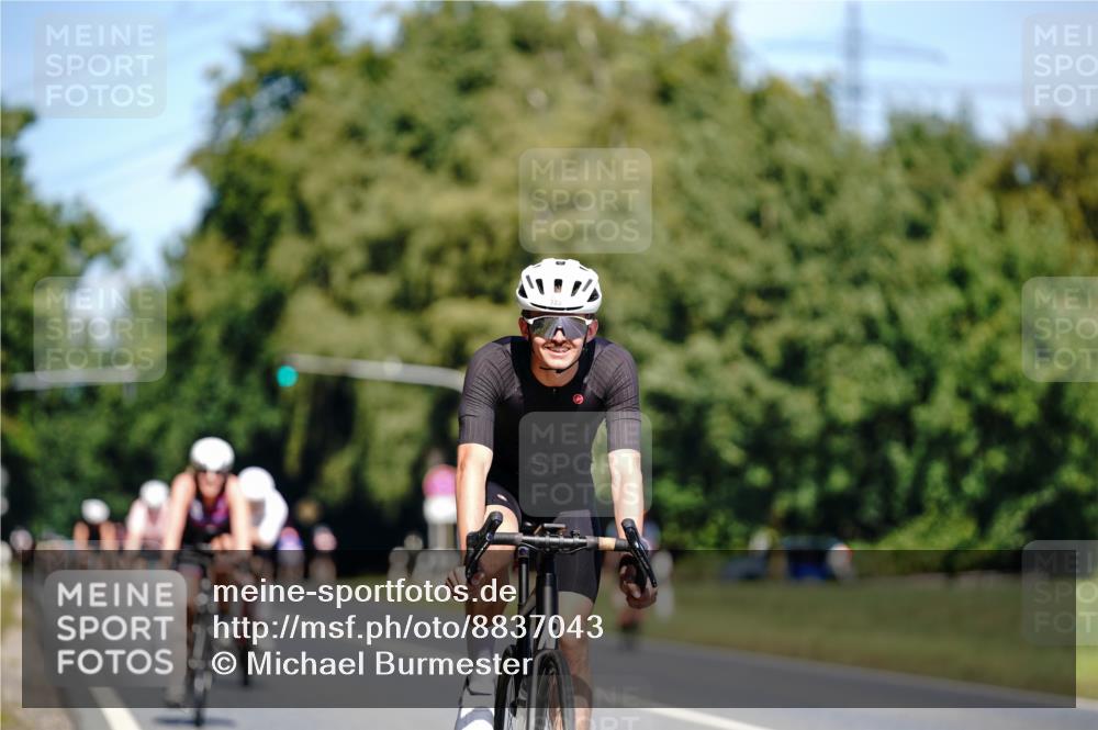 07.09.2025 - 19. Norderstedt Triathlon Michael Burmester http://msf.ph/oto/8837043 07.09.2025 12:51:38 Radfahren 723, 747, 1366 meine-sportfotos.de
