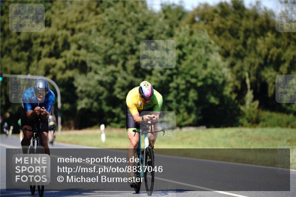 07.09.2025 - 19. Norderstedt Triathlon Michael Burmester http://msf.ph/oto/8837046 07.09.2025 14:12:18 Radfahren 880, 975, 1028 meine-sportfotos.de