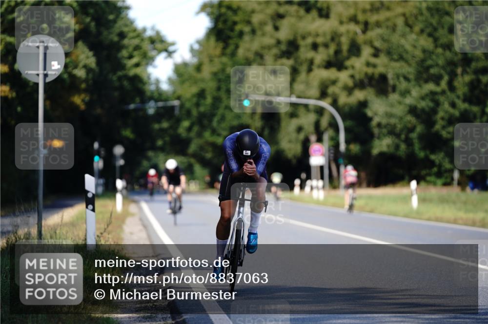 07.09.2025 - 19. Norderstedt Triathlon Michael Burmester http://msf.ph/oto/8837063 07.09.2025 14:12:51 Radfahren 980 meine-sportfotos.de