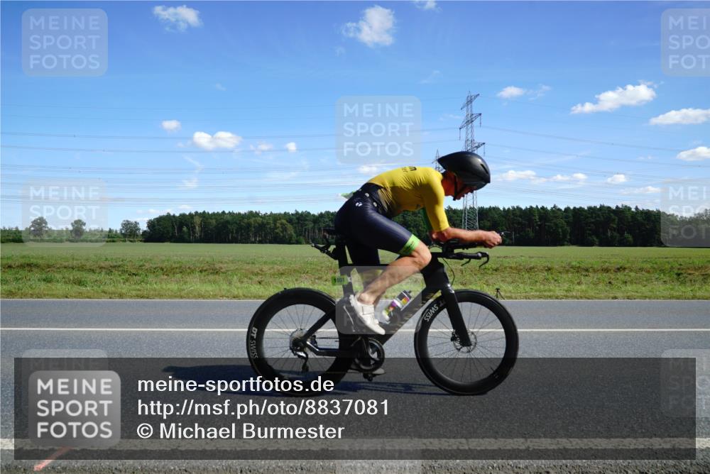 07.09.2025 - 19. Norderstedt Triathlon Michael Burmester http://msf.ph/oto/8837081 07.09.2025 14:08:34 Radfahren 1002, 1013, 1031, 1457 meine-sportfotos.de