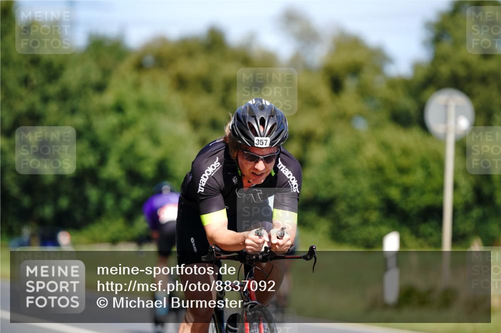 07.09.2025 - 19. Norderstedt Triathlon Michael Burmester http://msf.ph/oto/8837092 07.09.2025 12:51:53 Radfahren 357, 799 meine-sportfotos.de
