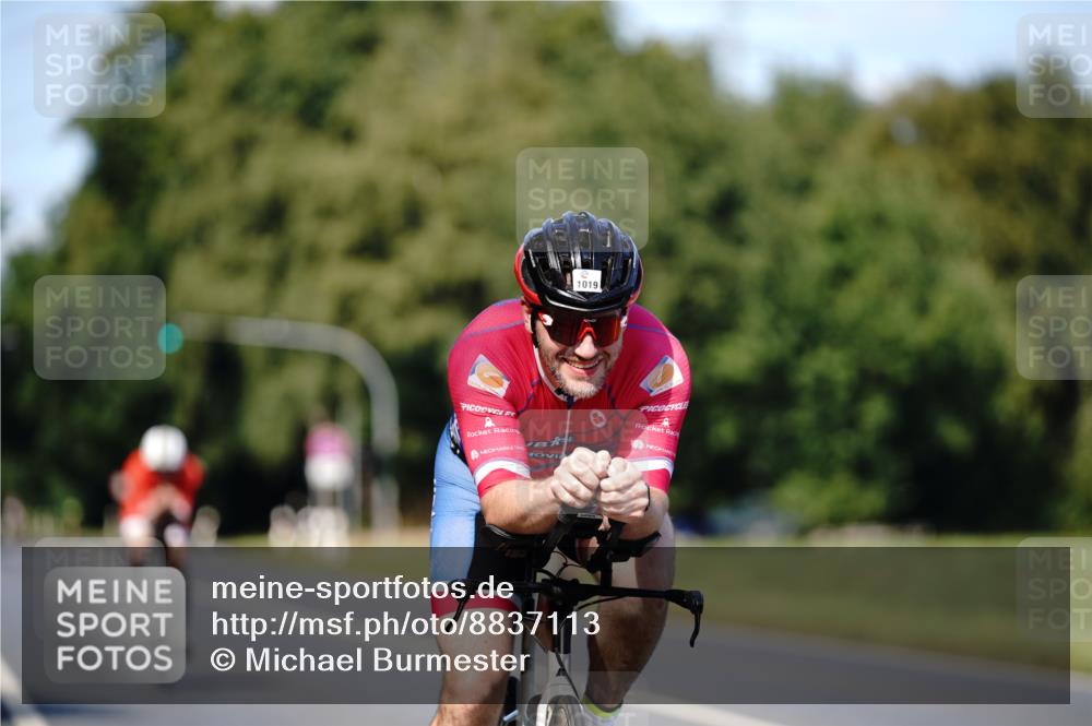 07.09.2025 - 19. Norderstedt Triathlon Michael Burmester http://msf.ph/oto/8837113 07.09.2025 14:13:31 Radfahren 974, 1019 meine-sportfotos.de