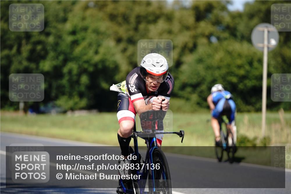07.09.2025 - 19. Norderstedt Triathlon Michael Burmester http://msf.ph/oto/8837136 07.09.2025 14:13:53 Radfahren 985, 1039, 1471, 1478 meine-sportfotos.de