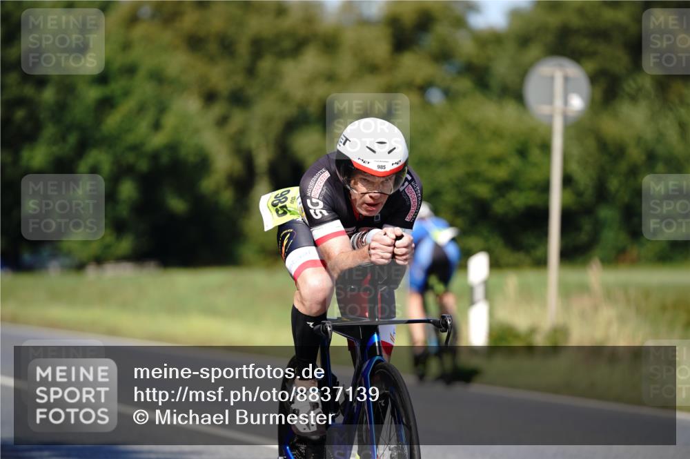 07.09.2025 - 19. Norderstedt Triathlon Michael Burmester http://msf.ph/oto/8837139 07.09.2025 14:13:53 Radfahren 985, 1039, 1471, 1478 meine-sportfotos.de