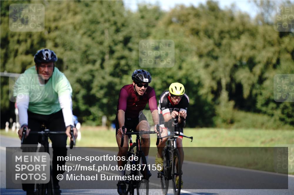 07.09.2025 - 19. Norderstedt Triathlon Michael Burmester http://msf.ph/oto/8837155 07.09.2025 14:13:58 Radfahren 905, 978, 1011, 1465, 1471 meine-sportfotos.de