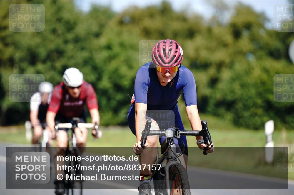 07.09.2025 - 19. Norderstedt Triathlon Michael Burmester http://msf.ph/oto/8837157 07.09.2025 12:52:21 Radfahren 153, 160, 219, 338, 1292, 1356 meine-sportfotos.de