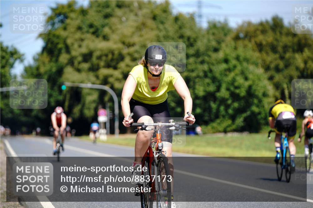 07.09.2025 - 19. Norderstedt Triathlon Michael Burmester http://msf.ph/oto/8837173 07.09.2025 12:52:24 Radfahren 179, 219, 338, 1292, 1356 meine-sportfotos.de