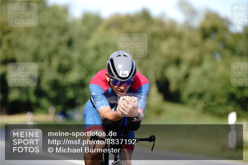 07.09.2025 - 19. Norderstedt Triathlon Michael Burmester http://msf.ph/oto/8837192 07.09.2025 14:14:09 Radfahren 1018 meine-sportfotos.de
